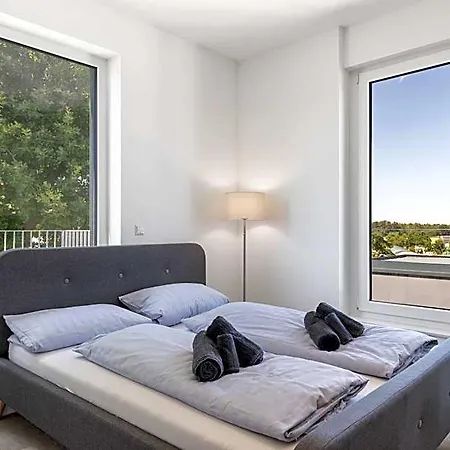 Livingboxx - Smart Boardinghouse I Karlsruhe - Messegelaende Hotel