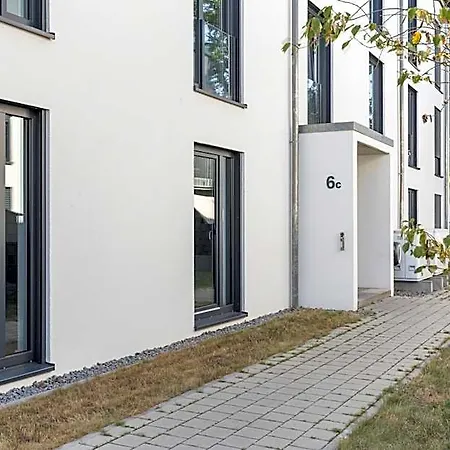 Livingboxx - Smart Boardinghouse I Karlsruhe - Messegelaende *